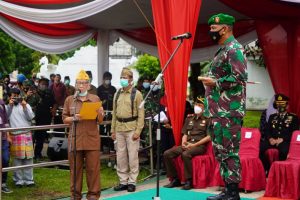 Danrem 042/Gapu Pimpin Upacara Peringatan Pertempuran Simpang Tiga Sipin Jambi