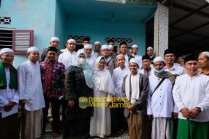 Bupati Masnah Busro Silahturahmi dengan Alumni Ponpes Sa’adatuddarein Muaro Jambi