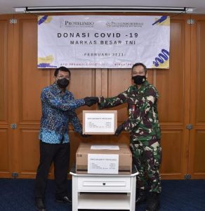 Puskes TNI Terima Donasi Material Kesehatan Covid-19