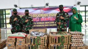 Seskoad Bantu Korban Bencana Alam Sulawesi Barat