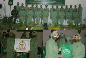 Kunjungi Persit Yonif 142, Ketua Koorcab Rem 042 Ingatkan Anggota Persit Agar Selalu Jaga Etika