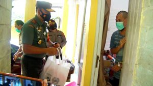 Mengabdi Melawan Covid – 19, Jenderal Bintang Satu Ini Sambangi RT/RW