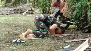 Kisah Inspiratif Dibalik Pengabdian TNI untuk Negeri, Ketika Hamparan Sawit Jadi Hamparan Sajadah