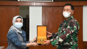 Komandan Seskoad Terima Kunjungan PT. Garuda Indonesia Cab. Bandung