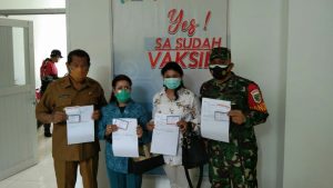 Dandim 1702 dan Bupati Jayawijaya Laksanakan Vaksinasi Di RSUD Wamena