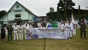 Danrem 042/Gapu Lepas Kontingen Taekwondo Garuda Putih