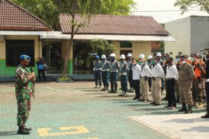 Urai Kemacetan, Pom Lantamal V Bersama Institusi Terkait Tertibkan Parkir Liar