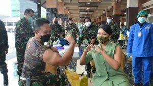 TNI AD Laksanakan  Vaksinasi Serentak