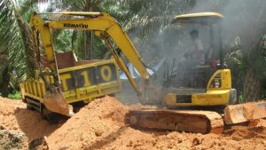 Alat Berat Menjadi Pilihan Untuk penimbunan Jalan TMMD Sungaiterap