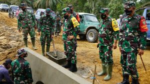 Mayjen TNI Harianto : Pembukaan Akses Jalan Pada TMMD Kodim Batanghari Dapat Meningkatan Ekonomi Masyarakat