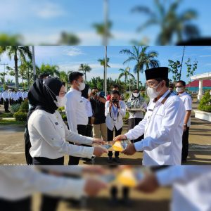 Bupati Serahkan SK 146 Pengangkatan PNS Pemkab Tanjab Barat