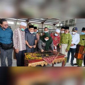 Bupati Muarojambi Meresmikan Pasar Rakyat Sengeti