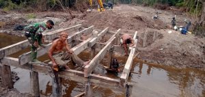 Kejar Target, Pembangunan Jembatan Kembali Dilanjutkan Satgas TMMD