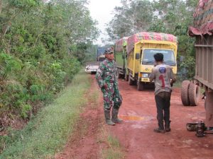 Ini Sebab Bulldozer Tidak Bisa Keluar Dari Lokasi TMMD