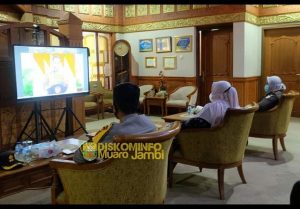 Bupati Muarojambi Dengarkan Arahan Presiden Secara Virtual Membahas Penanganan Karhutlah