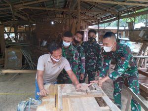 Anggota Pra Babinsa Kodim 0419/Tanjab Ikuti Pelatihan Pertukangan