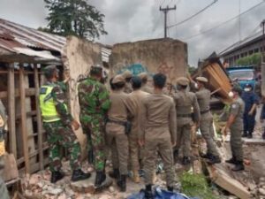 Koramil Jambi Selatan Bantu Penertiban di “Pasar Kito”