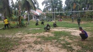 Bersihkan Lapangan Voli Agar dapat digunakan setiap saat