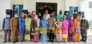 Bupati Masnah Sambut Kedatangan Cucu Raden Mattaher Ratumas Siti Aminah Ningrat