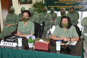 Ketua Persit KCK PCBS Seskoad Ikuti Webinar “Wirausaha Kreatif di Masa Pandemi”