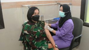 Sukseskan Vaksinasi Tahap II, Organik Militer Seskoad Disuntik Vaksin