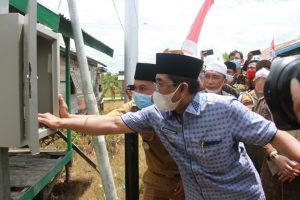 Bupati Anwar Sadat Hadiri Syukuran Terlistriknya 19 Desa