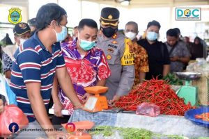 Sekda Tanjabtim Sidak Pasar dan Sebut Ada Kenaikan Harga