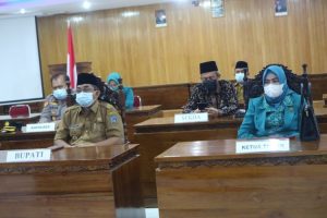 Bupati Tanjab Barat Hadiri Pelantikan Bupati dan Wakil Bupati Tanjab Timur