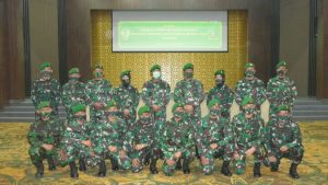 Komandan Seskoad Menerima Korps Raport Kenaikan Pangkat Organik Seskoad