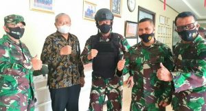 Kadislitbangad Memverifikasi Produksi Rompi Tahan Peluru dan Helm Militer Buatan Dalam Negeri