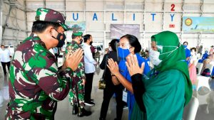 Panglima TNI Dampingi Presiden Silaturahmi Dengan Keluarga Prajurit KRI Nanggala 402