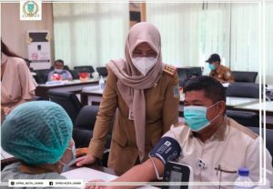 Pimpinan DPRD Kota Jambi Jalani Vaksinasi Dosis Kedua