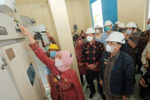 Pj Gubernur Jambi Resmikan Realisasi Listrik 19 Desa di Tanjabbar