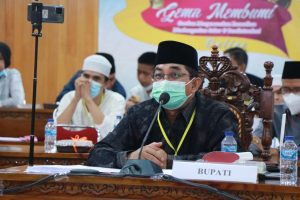 Bupati Tanjab Barat Saksikan Final Arakan Sahur ‘Gema Membumi’ Secara Daring