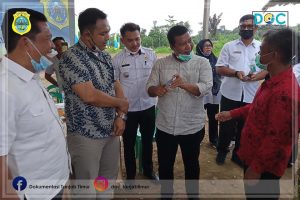 Bupati Tanjab Timur Serahkan Asuransi Perikanan