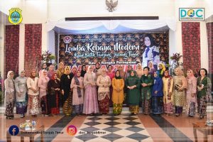 Ketua Dekranasda Tanjab Timur Buka Lomba Kebaya Modern Kain Batik Tanjab Timur