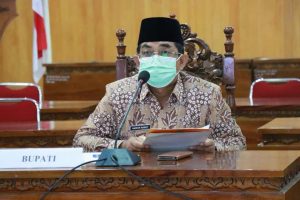 Bupati Tanjab Barat Ikuti Rakor Penanganan Covid-19 Dipimpin Oleh Ketua Satgas RI