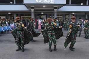 Tak Bisa Cuti dan Mudik, Ketupat Opor Ayam Obat Rindu Taruna AAL Saat Lebaran