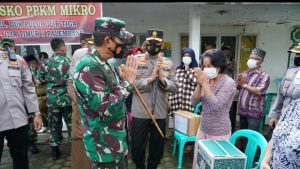 Pangdam II/Sriwijaya bersama Kapolda Sumsel Cek Posko PPKM Mikro di Kota Palembang