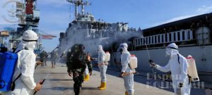 KRI Teluk Lampung 540 Debarkasi Yonif 144 Jaya Yudha Siap Jaga Perbatasan RI – Malaysia