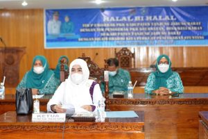 Halal bi Halal dengan pengurus TP-PKK Kecamatan Desa/kelurahan se-Kabupaten Tanjab Barat