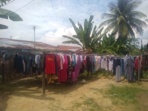 Sibuk Kerja, Pakaian Kotor Menumpuk? Fitrah Laundry Siap Antar Jemput