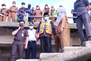 Bupati Tanjab Barat Resmikan Ambulance Air