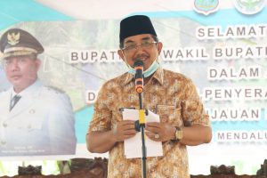 Bupati Tanjab Barat Hadiri Penyerahan RSPO