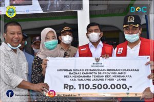 Bupati Dampingi HBA Salurkan Bantuan ke Mendahara Tengah
