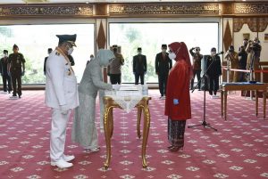 PJ Gubernur Lantik Ketua PKK dan Dekranasda Kabupaten Bungo