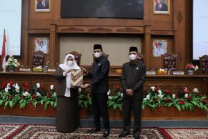 Bupati Muarojambi Sampaikan Ranperda Pelaksanaan APBD 2020