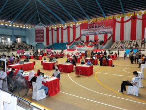 Ribuan Masyarakat Antusias Ikuti Vaksinasi Massal di Polda Jambi