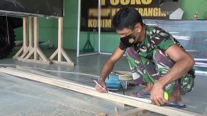 Jelang TMMD Kodim Sarko, Koptu Sandi Siapkan Papan Sketsel Untuk Data di Posko