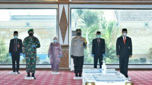 Danrem 042/Gapu Hadiri Pelantikan Bupati Bungo